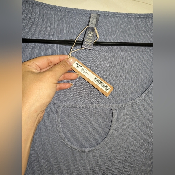 2. NWT SKIMS SOFT LOUNGE LONG SLEEVE KEYHOLE DRESS IN SLATE - Picture 6 of 7